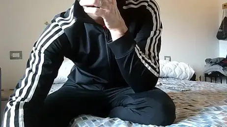 Amicisegreti — Stripchat stream photo (Mar 2026)