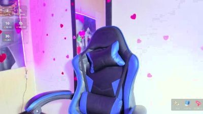 dolly_boob — Cam4 stream photo (May 2026)