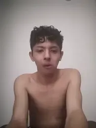 Daniel_Roy — stripchatでウェブカムモデルオンライン