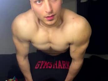 benicio03 — Chaturbate stream photo (Apr 2026)