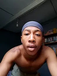 Peterveero12 — Stripchat stream photo (Jun 2026)