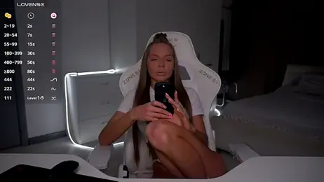 eVvushka — Stripchat stream photo (Feb 2026)