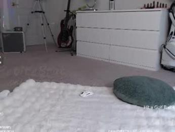 petitebrat — Chaturbate stream photo (Aug 2026)