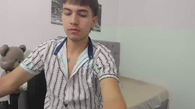 _1Dereck — Cam4 stream photo (Mar 2026)