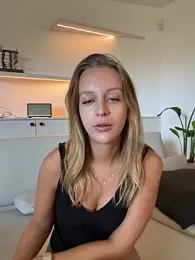 agatheeex — Stripchat stream photo (Aug 2026)