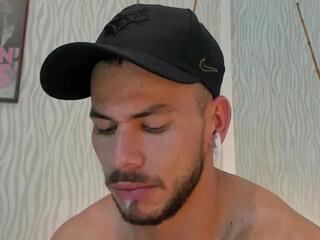 Dilan Jacobs — flirt4freeでウェブカムモデルオンライン
