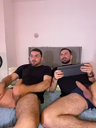 SantiGxxx33 — stripchatでウェブカムモデルオンライン