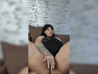 CannabisQueen — bongacams