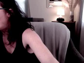 raven_feathers — Chaturbate stream photo (Mar 2026)