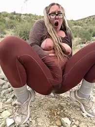 Mona_Plus — Stripchat stream photo (Mar 2026)