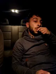 Iulianmarius12 — Stripchat stream photo (Feb 2026)