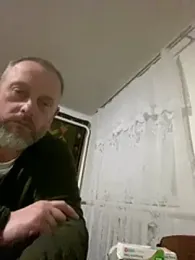 Frosl — Stripchat stream photo (Apr 2026)