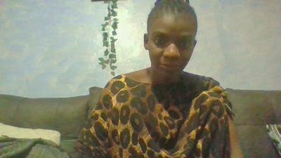 petitelavishey1 — Cam4 stream photo (Jan 2026)