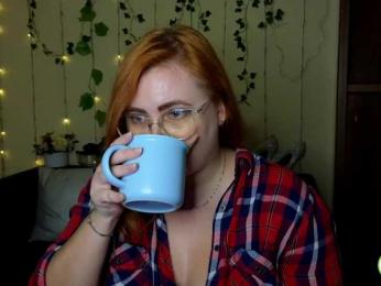 Aliciaredluv — Bongacams stream photo (Sep 2025)