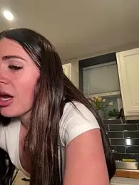 aus_queen — stripchatでウェブカムモデルオンライン