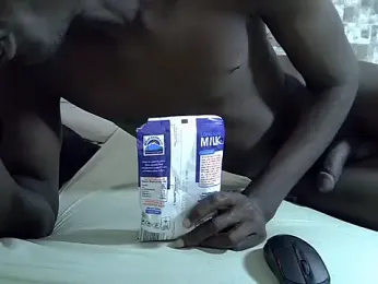 Poosexy3 — Stripchat stream photo (Aug 2026)