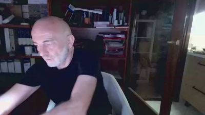 Jonnie696969 — Cam4 stream photo (Jun 2026)