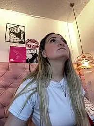 antonella87 — Stripchat stream photo (Aug 2026)