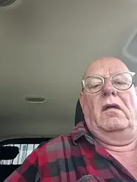 andrejoyfull64 — Stripchat stream photo (Apr 2026)