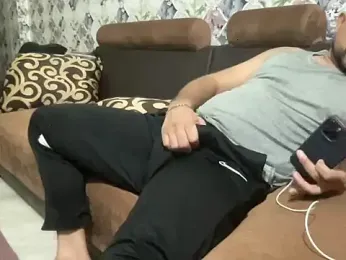 hunkboy09 — Stripchat stream photo (Aug 2026)