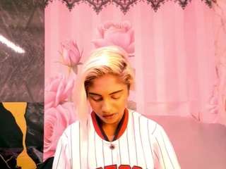 indianunkown — Camsoda stream photo (Apr 2026)