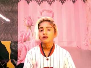 indianunkown — Camsoda stream photo (Apr 2026)