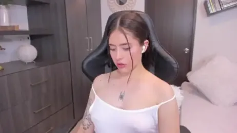 iriswest_ — Stripchat stream photo (Nov 2023)
