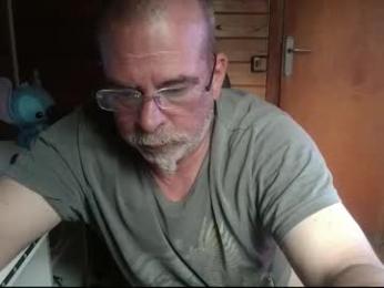 vuda77 — Chaturbate stream photo (Apr 2025)