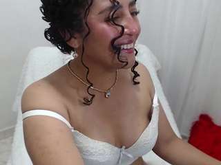 redveelvet25 — Camsoda stream photo (Aug 2026)