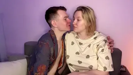 julielourens — Stripchat stream photo (Mar 2026)