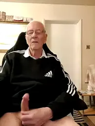 cutaboverest — Stripchat stream photo (Apr 2026)