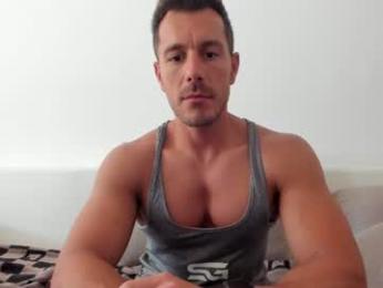 roberto4ever — chaturbateでウェブカムモデルオンライン