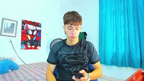 AlessandroDybala — stripchatでウェブカムモデルオンライン