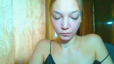 kiss_Emilly — Cam4 stream photo (Nov 2025)