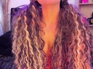 tylla — Camsoda stream photo (Jun 2026)