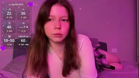 karalinhks — Stripchat stream photo (Apr 2026)