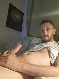 Yris-04 — Stripchat stream photo (Sep 2026)