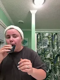 tinyNwet96 — Stripchat profile photo