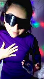 LaFlacaHot77 — Cam4 stream photo (Apr 2026)