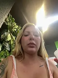 Juuhschmitt — Stripchat stream photo (Jul 2026)