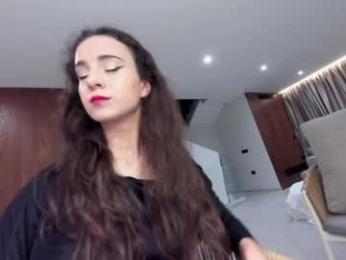 ehotlovea — chaturbateでウェブカムモデルオンライン