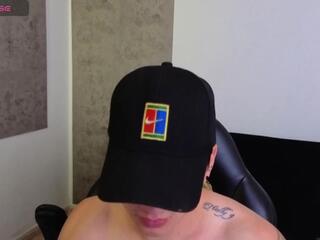 Ahiezer — flirt4freeでウェブカムモデルオンライン