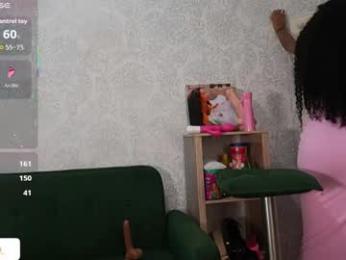 naomixjones1 — chaturbateでウェブカムモデルオンライン