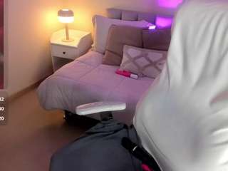 sheyla-hills — Camsoda stream photo (Aug 2026)