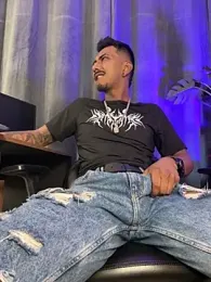 Latinmoster_boss — Stripchat stream photo (Mar 2026)