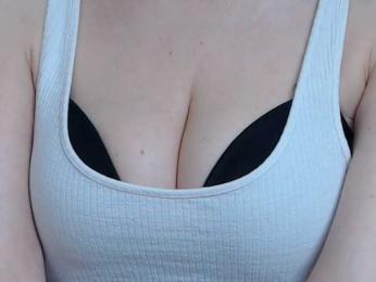 DeaDivina — Bongacams stream photo (May 2023)