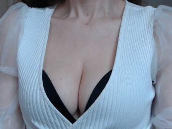 DeaDivina — Bongacams stream photo (May 2023)