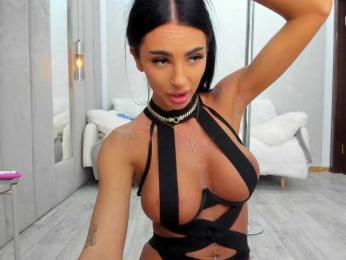 BritneyCharm — bongacams