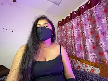 LouleyRanii — Stripchat stream photo (Apr 2026)