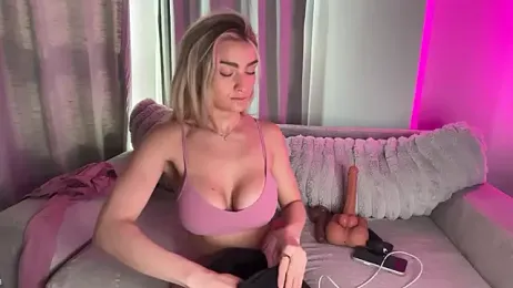 meggsworld — stripchatでウェブカムモデルオンライン